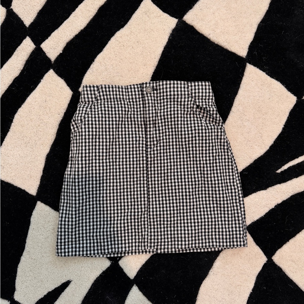 Hollister Black and White Gingham Waistband Skirt